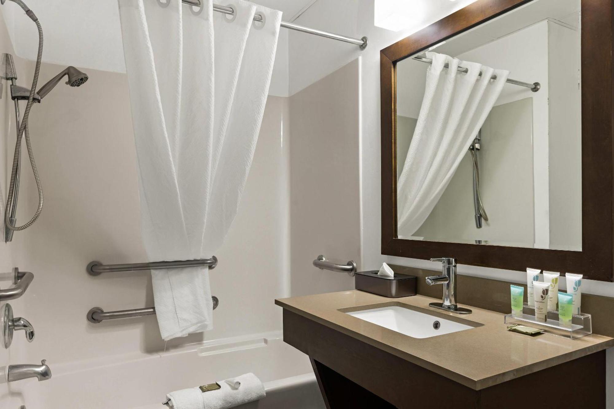 Country Inn & Suites By Radisson, Hinesville, Ga Εξωτερικό φωτογραφία